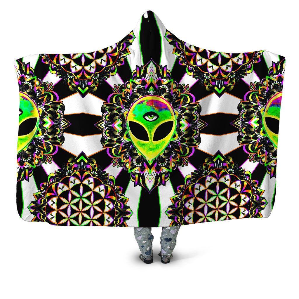 BrizBazaar - Trance Hooded Blanket